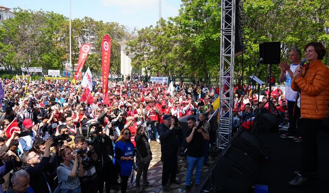 Başkan Ünlüce binlerce emekçiyle birlikte ses verdi