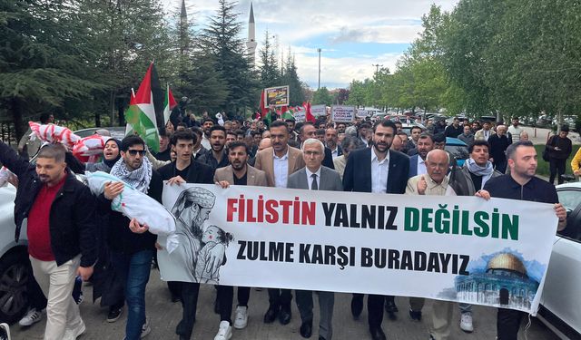 ESOGÜ'DE Filistin’e destek yürüyüşü