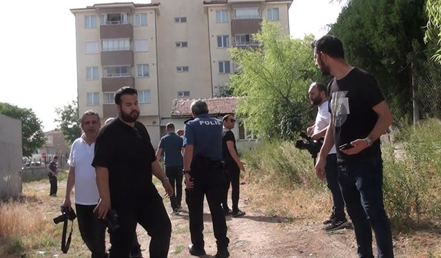 Polis cinayeti bıraktı, basınla uğraştı