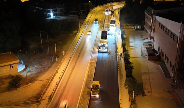 Büyükşehir ekiplerinden  gece gündüz çalışma