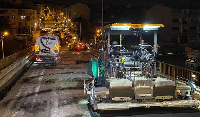 Büyükşehir ekiplerinden  yollarda gece mesasi