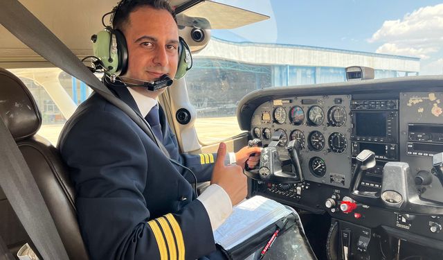 Çocukluk hayali pilotluk mesleğini yapmak için Tıp Fakültesini bıraktı