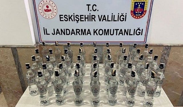 Jandarma ekipleri 43 litre sahte içki ele geçirdi