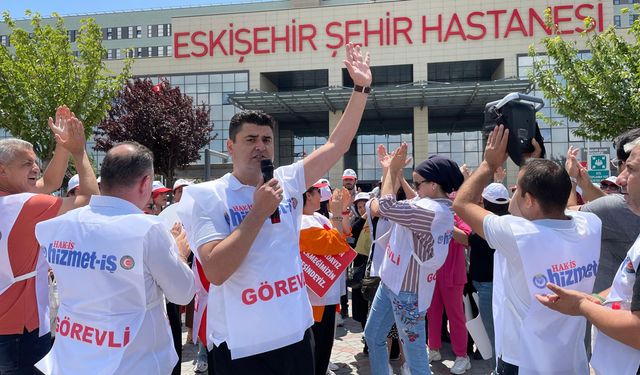 Şehir Hastanesi'nde çalışanlar eylem yaptı