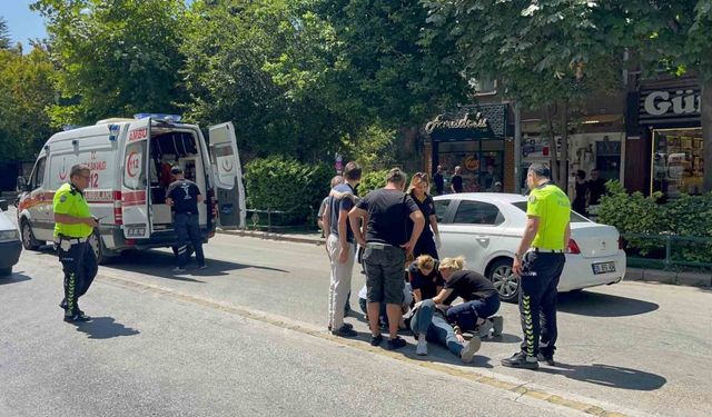 Elektrikli bisikletin çarptığı kadın yaralandı