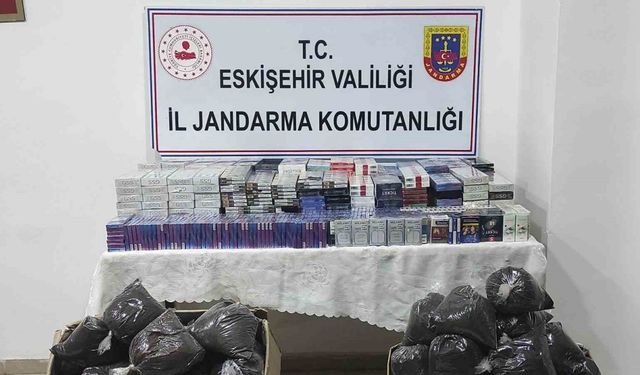 Kaçak sigara ve çayları satamadan jandarma yakaladı