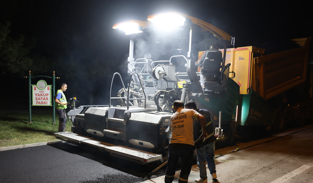 Büyükşehir’den Uluönder’de gece mesaisi