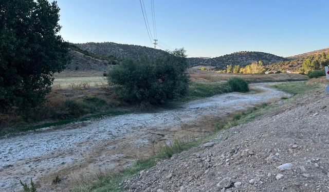 Yunus Emre’den geçen Porsuk Çayı kurudu