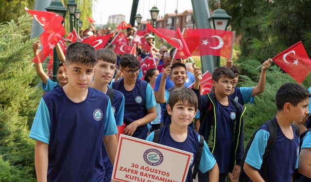 Büyük Zaferin 102. Yılına Görkemli Şenlik