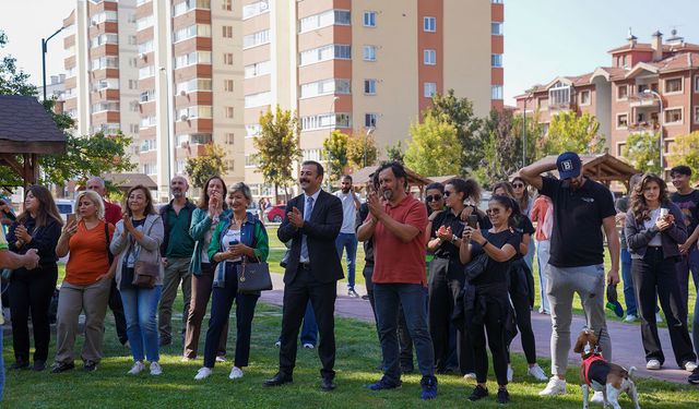 Doğaseverler Dünya Temizlik Günü’nde çöp topladı