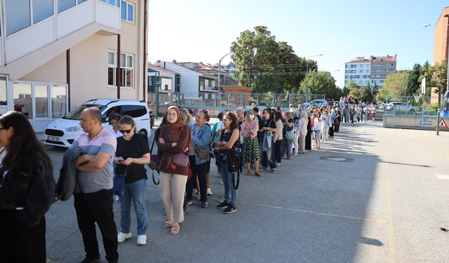 Eskişehir'de bu kuyruk başka kuyruk!