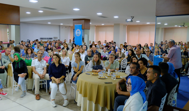 Orhun Eğitim Kurumları'nda Yeni Eğitim Yılı Öncesi Bilgilendirme Toplantısı Yapıldı