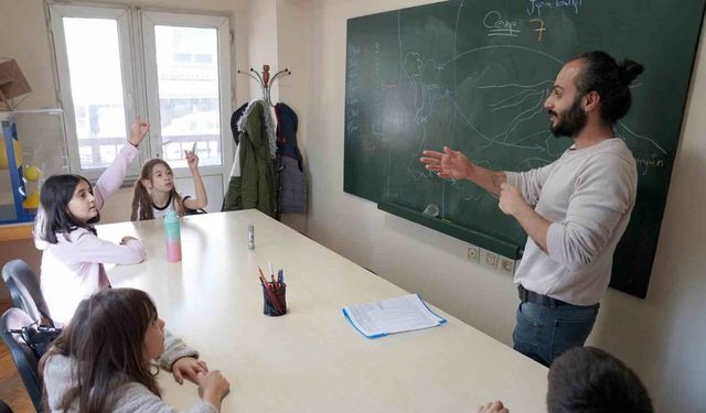 Farklı metotlarla anlaşılır ve eğlenceli matematik