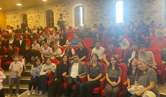 Sivrihisar'da "Yunus Emre ile Kişilik İnşası" Konferansı Büyük İlgi Gördü