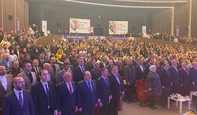 AK Parti kongrede CHP'ye yüklendi