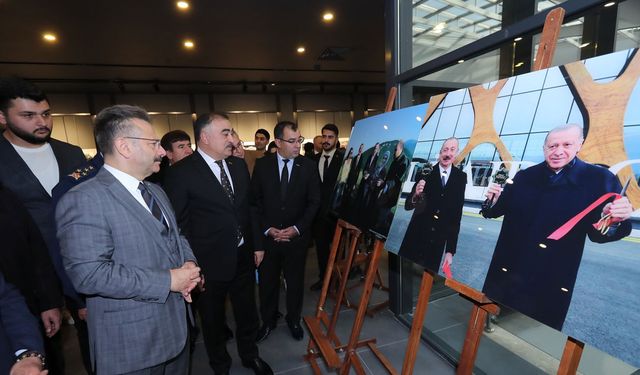 Aksoy  İki Devlet, Bir Zafer sergisinin açılışına katıldı