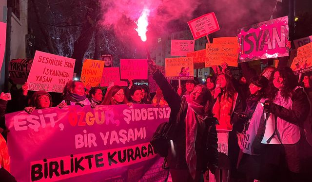 Eskişehir'de Kadınlardan Şiddete Karşı Güçlü Mesaj