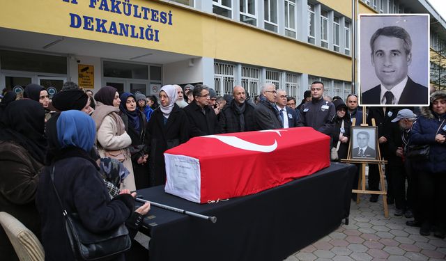 Akın Turgut, ESOGÜ'de son yolculuğuna uğurlandı