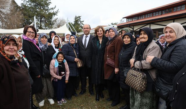 Başkan Ünlüce Seyitgazili kadınlarla buluştu