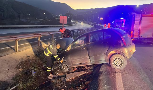 Bilecik'te yaşanan trafik kazasında 1'i ağır 2 kişi yaralandı