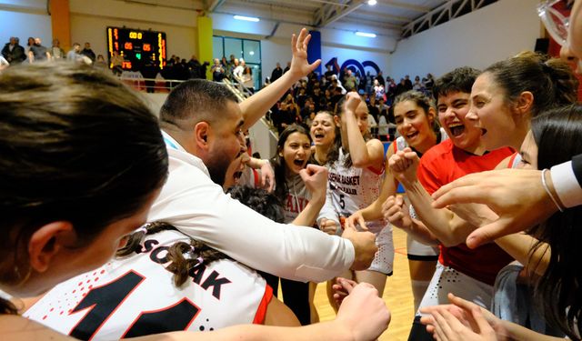 Kadın basketbol takımı başkent Atletik’i mağlup etti