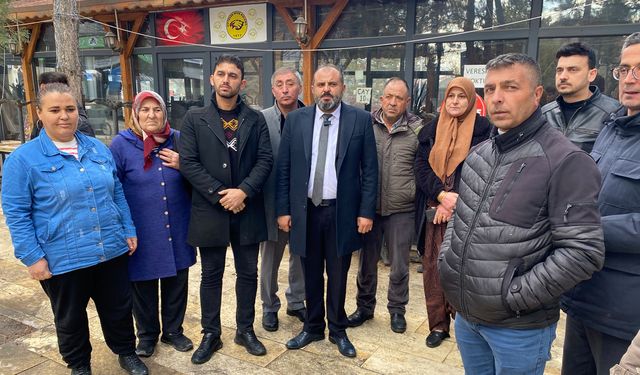 Yeni belediye başkanı çay ocağını elinden aldı