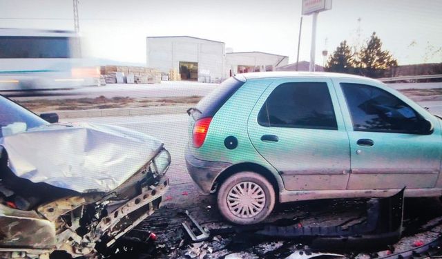 Afyonkarahisar’da zincirleme trafik kazası 8 yaralı