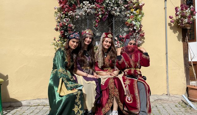 Eskişehir'in turizm elçisi gibi çalışıyor!