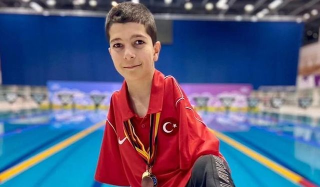 Baran Doruk Şimşek  yüzmede fırtına gibi esti