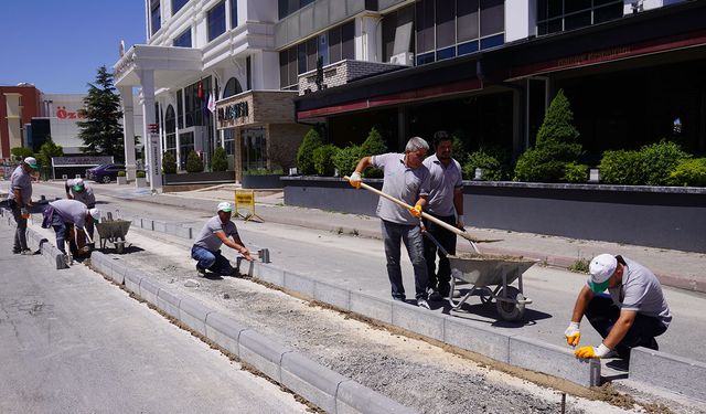 Tepebaşı’nda sorunsuz üstyapı için çalışmalar sürüyor