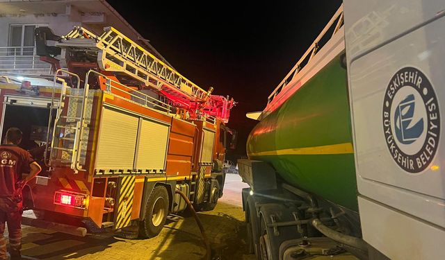 Bilecik'teki yangına Büyükşehir ekiplerinden müdahale