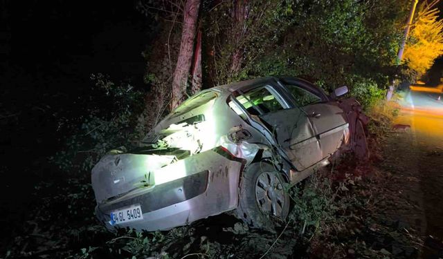 Şuhut’ta trafik kazası, 1’i ağır 4 yaralı