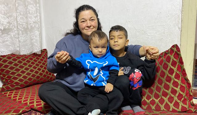 Eskişehir'deki 2 kardeş annelerinin yüzünü ilk kez gördü