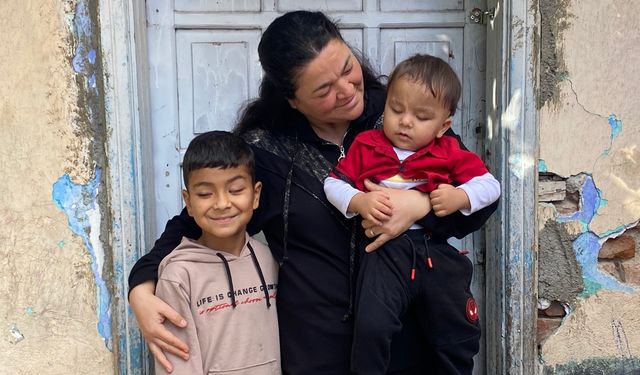 Tedaviyle dünyanın renklerini ilk defa gören 2 kardeş, başka hastalara da umut oldu