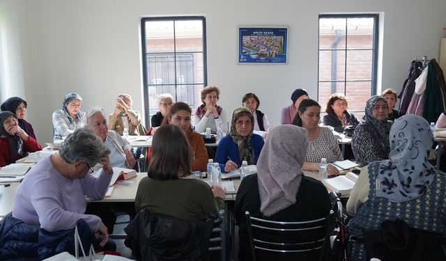 Belde evi kursiyerlerine kadın sağlığı semineri
