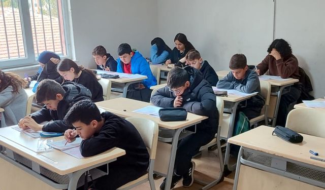 Odunpazarı Belediyesi’nden gerçek sınav ortamında LGS hazırlık sınavı