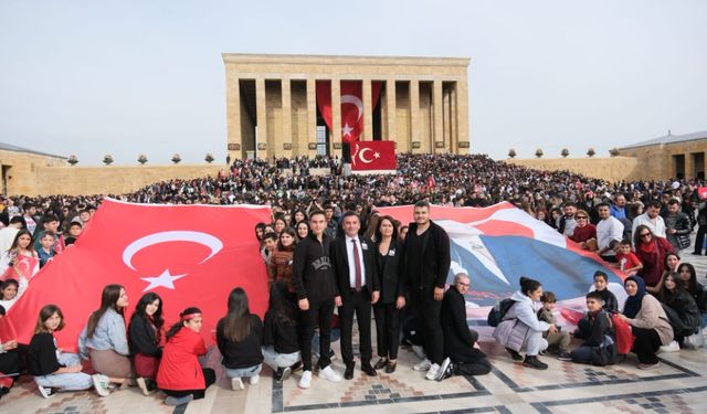 Sivrihisarlı Gençler Ata’nın Huzurunda