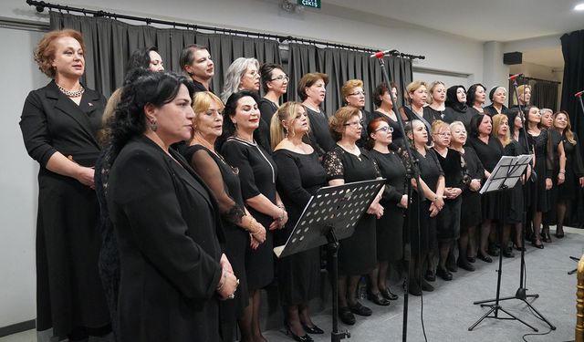 Uluönder Atatürk, Sevdiği Türkülerle Anıldı