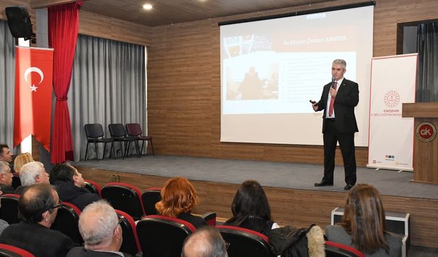 Yapay Zekâ ve Kişisel Verilerin Korunması (KVKK) eğitimi paneli gerçekleştirildi