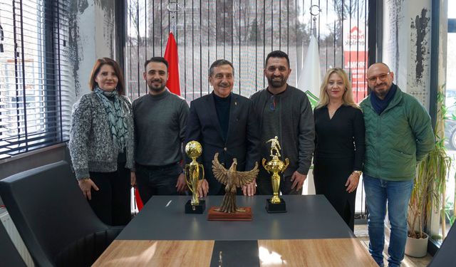 Başkan Ahmet Ataç’tan Şampiyon Kulübe Tebrik Ziyareti