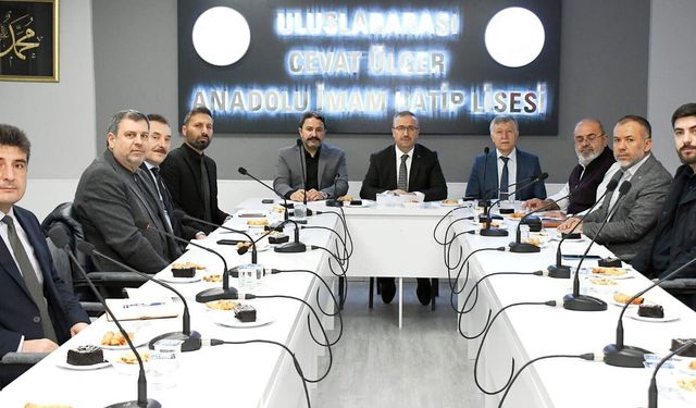 Bu toplantıda İmam hatip okulları değerlendirildi