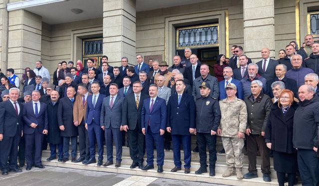 Vali Hüseyin Aksoy, görev süresinin dolmasıyla valilik makamından ayrıldı