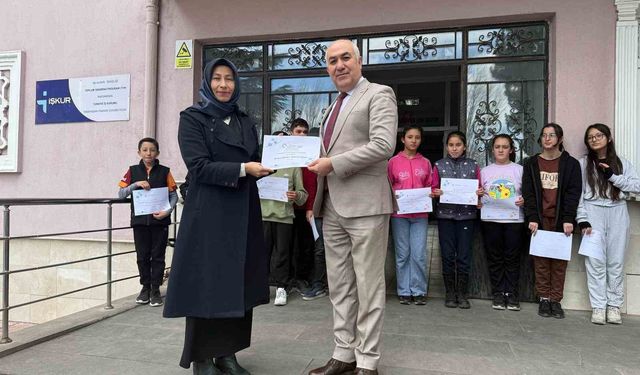 Emirdağ Gömü Ortaokulu, Avrupa'dan 'eTwinning' projesiyle ödülle döndü
