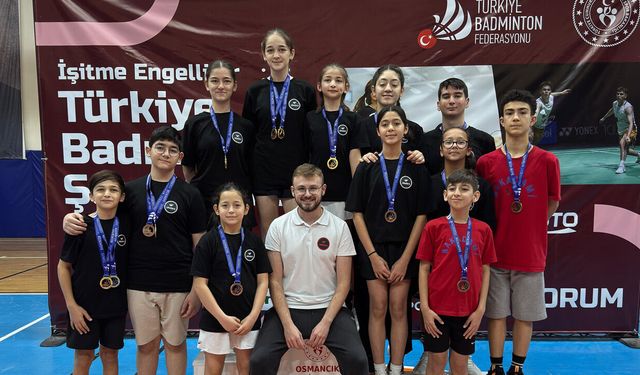 İşitme Engelliler Badminton Türkiye Şampiyonası’nda Eskişehir Rüzgârı