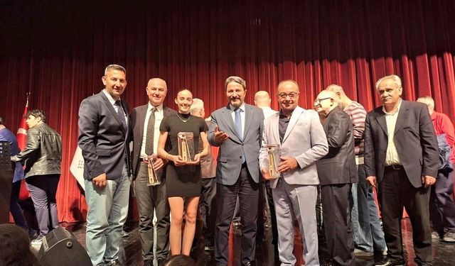 Eskişehir'de sporun 'en'leri ödüllendirildi