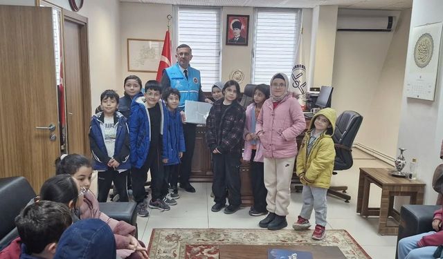 Tepebaşı'nda miniklerden Gazze'ye bağış