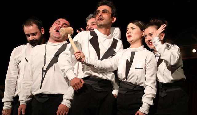 Nisan’da sahne dolu takvim  İki yeni prömiyer izleyiciyle buluşuyor