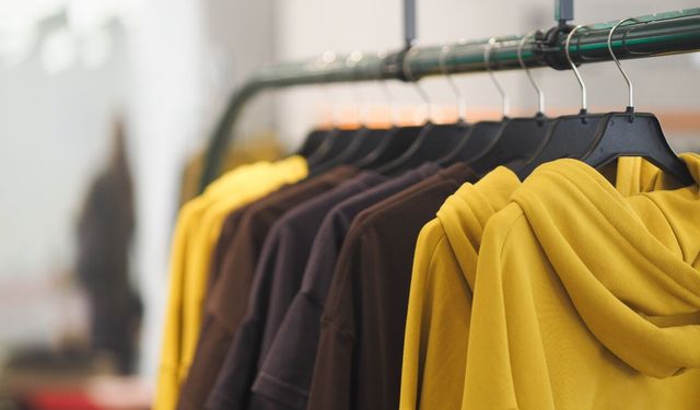 Personel ve Ekip Kıyafetleri İçin Toptan Hoodie ve Polar Seçimi