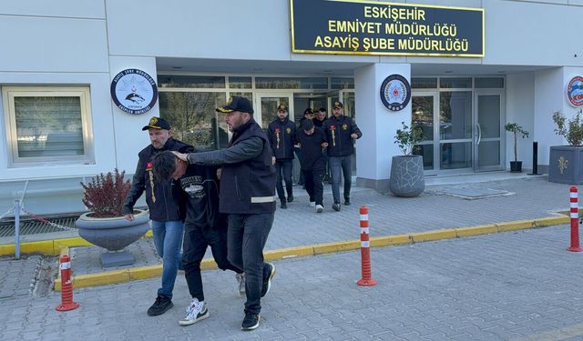 1 kişinin öldüğü ve 1 kişinin de yaralandığı olayla ilgili yakalanan 3 şüpheli adliyeye sevk edildi