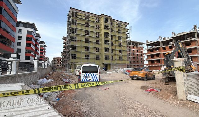 Eskişehir'de asansör boşluğuna düşen sıva ustası hayatını kaybetti